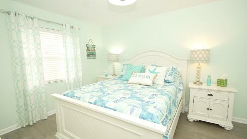 Anna Maria Island Beach Sands Two-bedroom Apartment