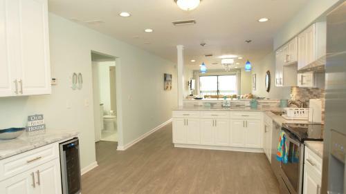Anna Maria Island Beach Sands Two-bedroom Apartment
