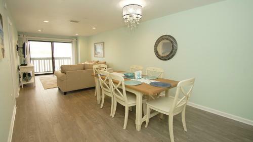 Anna Maria Island Beach Sands Two-bedroom Apartment