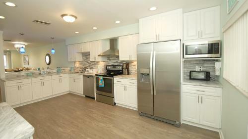 Anna Maria Island Beach Sands Two-bedroom Apartment