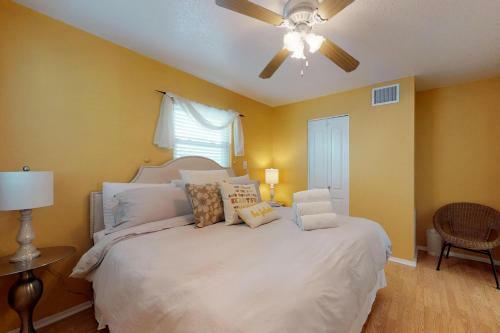 Bay View Inn 101-308 2nd St