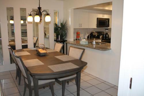 Absolute Anna Maria Two-bedroom Apartment