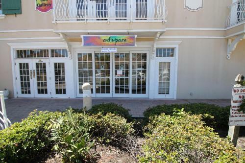 Absolute Anna Maria Two-bedroom Apartment
