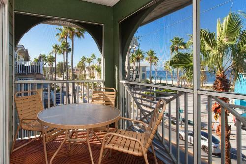 Hotel Bridgewalk, A Landmark Resort
