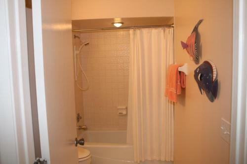 Anna Maria Island Beach Palms 2b Two-bedroom Apartment