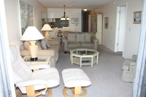 Anna Maria Island Beach Palms 2b Two-bedroom Apartment