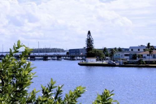 Anna Maria Island Beach Palms 2b Two-bedroom Apartment