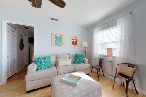Bay View Inn 202