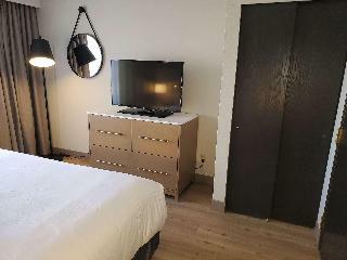 Hotel Radisson Inn & Suites