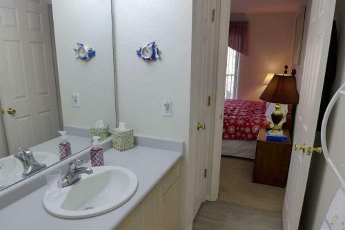 Fall Creek 2bdr Condo (34-29)