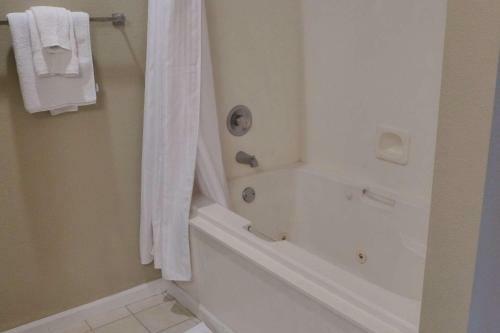 Golf View Pt. Roy. 2bdr Condo (51-12)