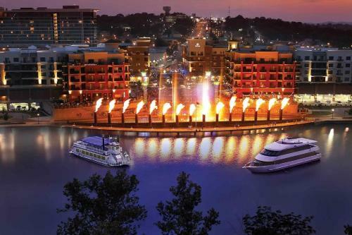 Fall Creek 4bdr Condo (42, 9&10)