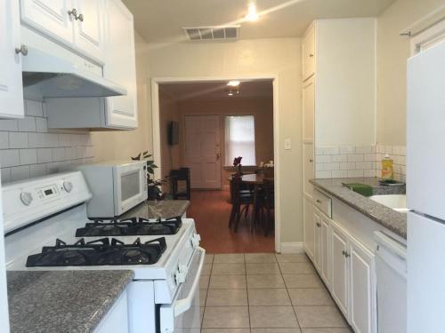 Elm Holiday Home 10802