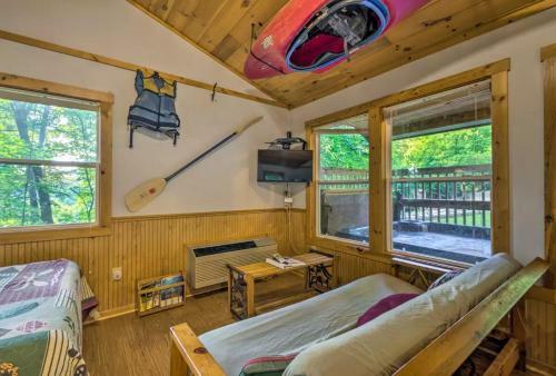 Lodge Nantahala Cabins