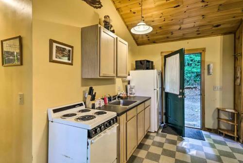 Lodge Nantahala Cabins