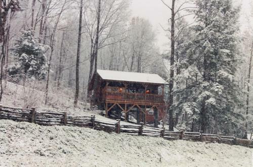 Lodge Nantahala Cabins