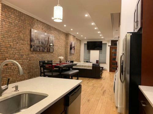 Newly Renovated Duplex Apartment 2