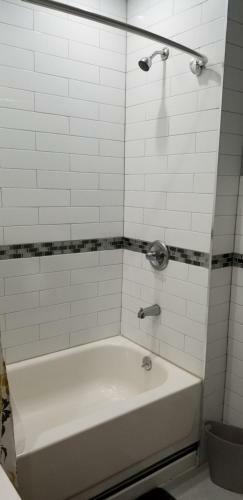 Apartamento Halsey Brownstone Inn