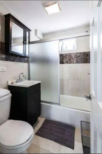 Large Home! 5br/2ba + Private Garden Williamsburg