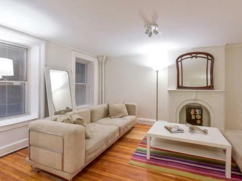 Apartment Lovely Historic Brownstone