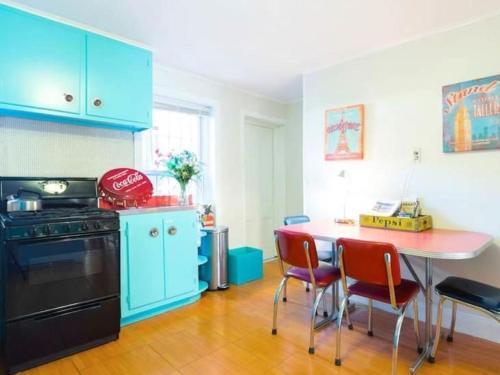 Apartment Lovely Historic Brownstone