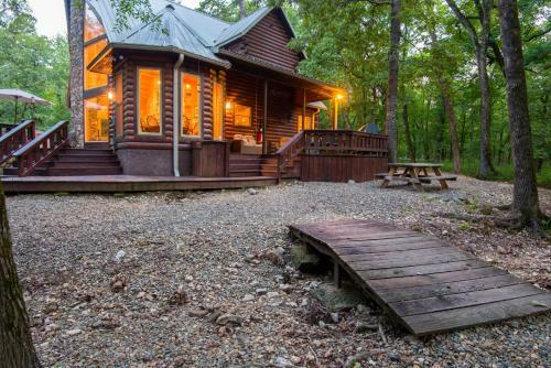 Woodmist Cabin Broken Bow Cabin