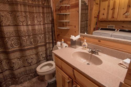Woodmist Cabin Broken Bow Cabin