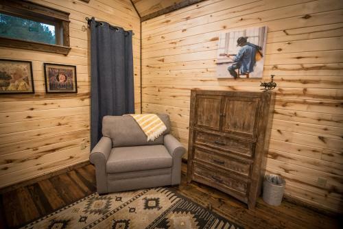 Water Music Cabin Broken Bow Cabin