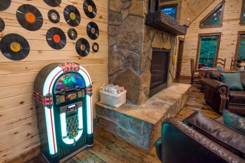 Water Music Cabin Broken Bow Cabin