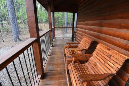 Stumbling Deer Cabin Broken Bow Cabin