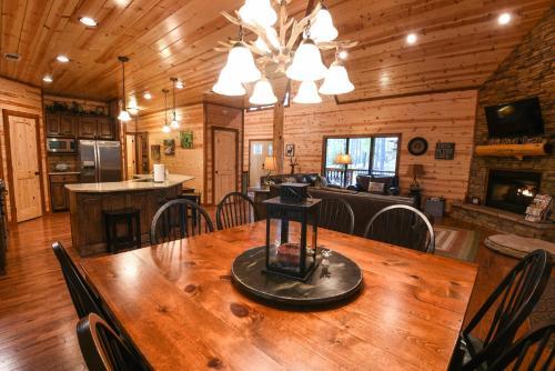 Stumbling Deer Cabin Broken Bow Cabin