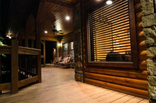The Great Outdoors Cabin Broken Bow Cabin