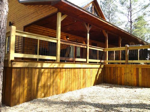 Red Dirt Lodge Broken Bow Cabin
