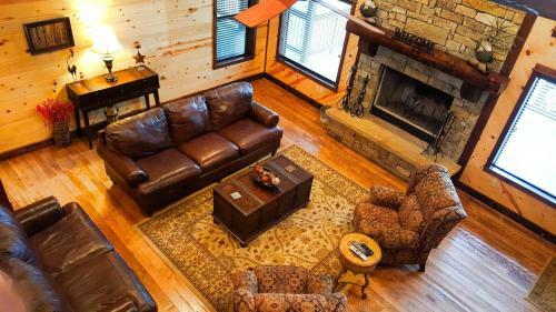 Red Dirt Lodge Broken Bow Cabin