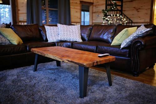 Dream House Broken Bow Cabin