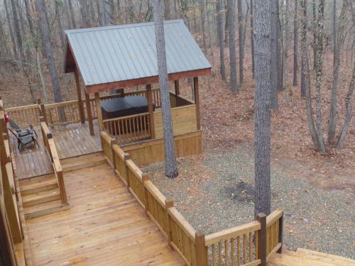Heavenly Heights Broken Bow Cabin