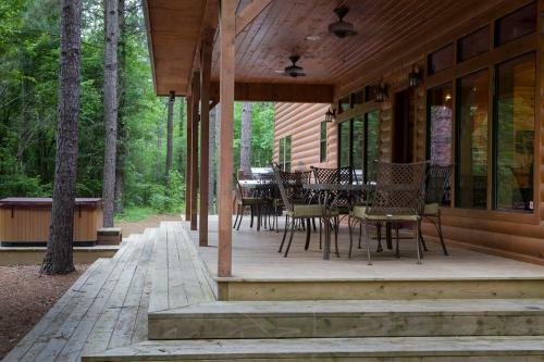 Woodcreek Lodge Broken Bow Cabin