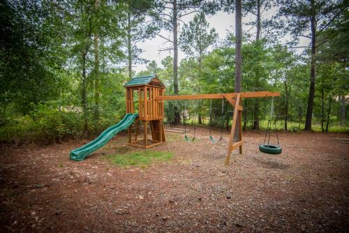Deerfield Lodge Broken Bow Cabin