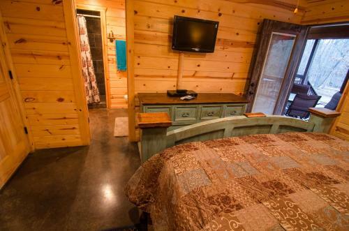 Winding Creek Lodge Broken Bow Cabin