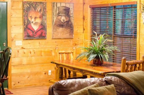 Bear Feet Retreat Cabin Broken Bow Cabin
