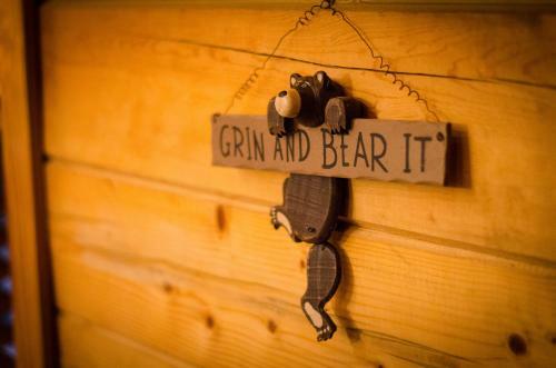 Bear Feet Retreat Cabin Broken Bow Cabin