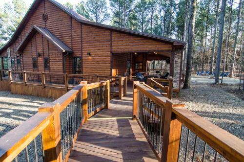 Highland Ridge Broken Bow Cabin