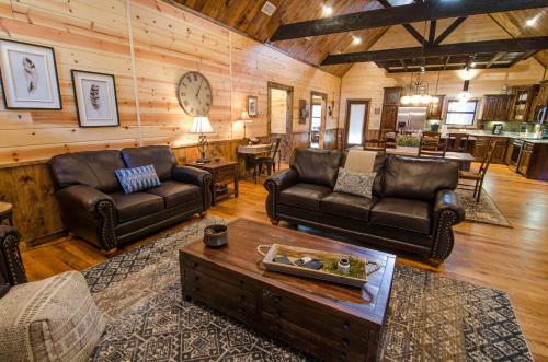 Highland Ridge Broken Bow Cabin