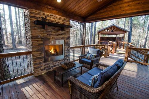 Highland Ridge Broken Bow Cabin