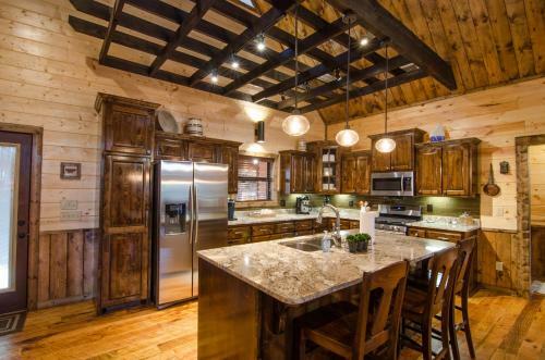 Highland Ridge Broken Bow Cabin