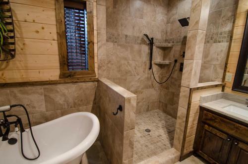 Highland Ridge Broken Bow Cabin