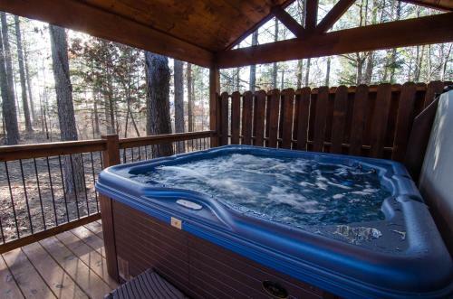 Highland Ridge Broken Bow Cabin
