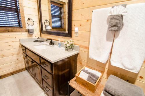 Highland Ridge Broken Bow Cabin