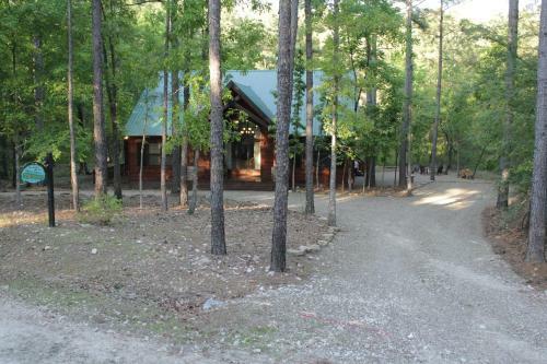 The Haven Cabin Broken Bow Cabin