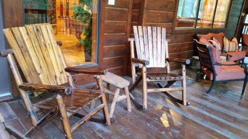 The Haven Cabin Broken Bow Cabin